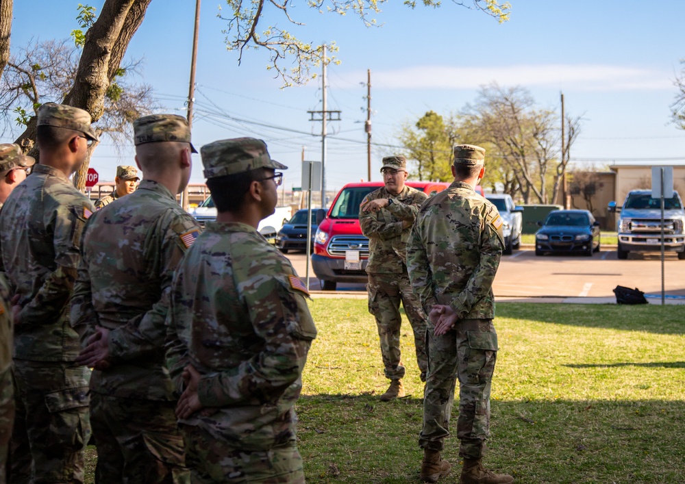 Lt. Gen. Thurgood visits 4-60th ADA