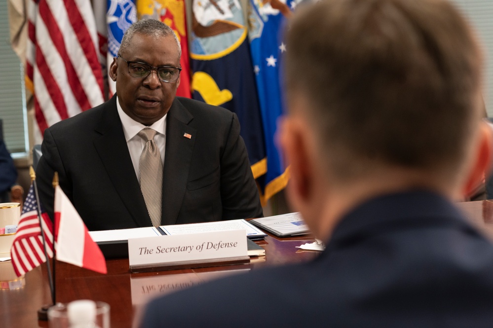 Defense Secretary Austin Hosts Polish Defense Minister