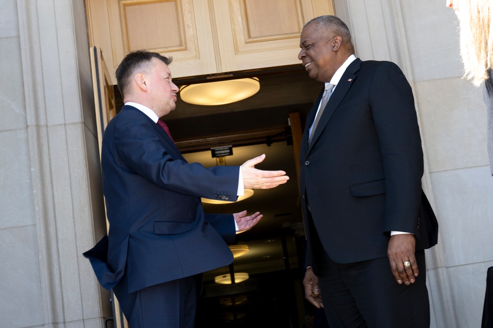 Defense Secretary Austin Hosts Polish Defense Minister