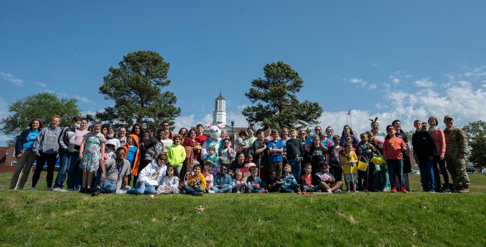 19th CES EOD Airmen lend a hand in ASBVI egg hunt