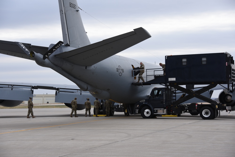 Packing up a KC-135
