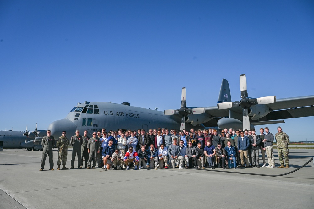 165th Airlift Wing hosts Benedictine Military School JROTC for familiarization flight