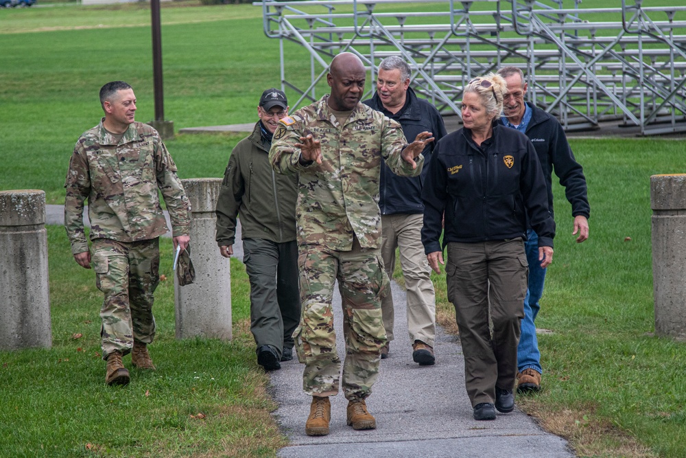 Maj Gen. Beagle jr. meets with local law enforcement