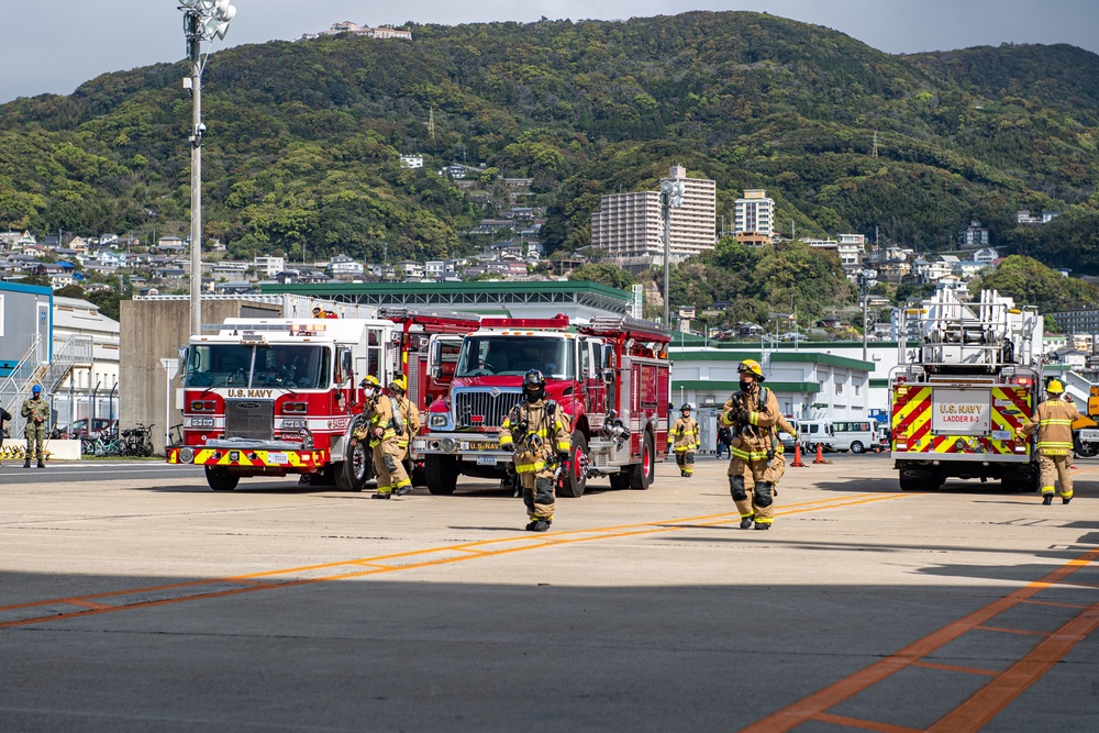 USS America conducts firefighting exercises with CNRJES.