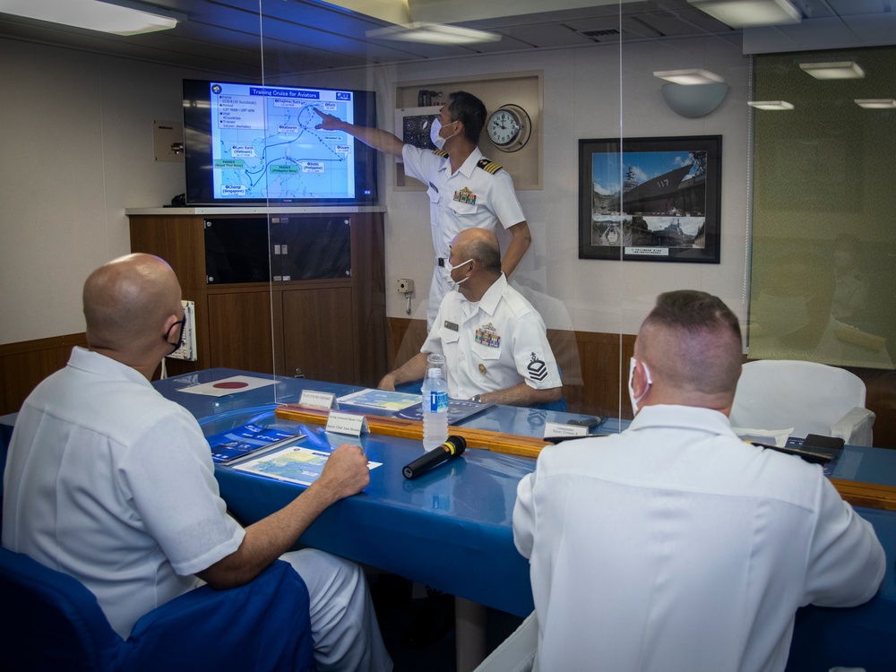 CJRM Visits JMSDF JS SUZUTSUKI