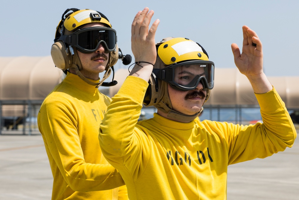 Green Knights and Sailors conduct Joint Training on MCAS Iwakuni