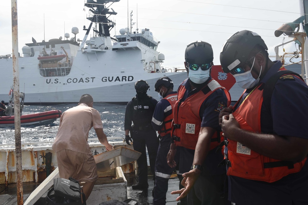 Coast Guard Cutter Munro conducts Operation Blue Pacific near Fiji