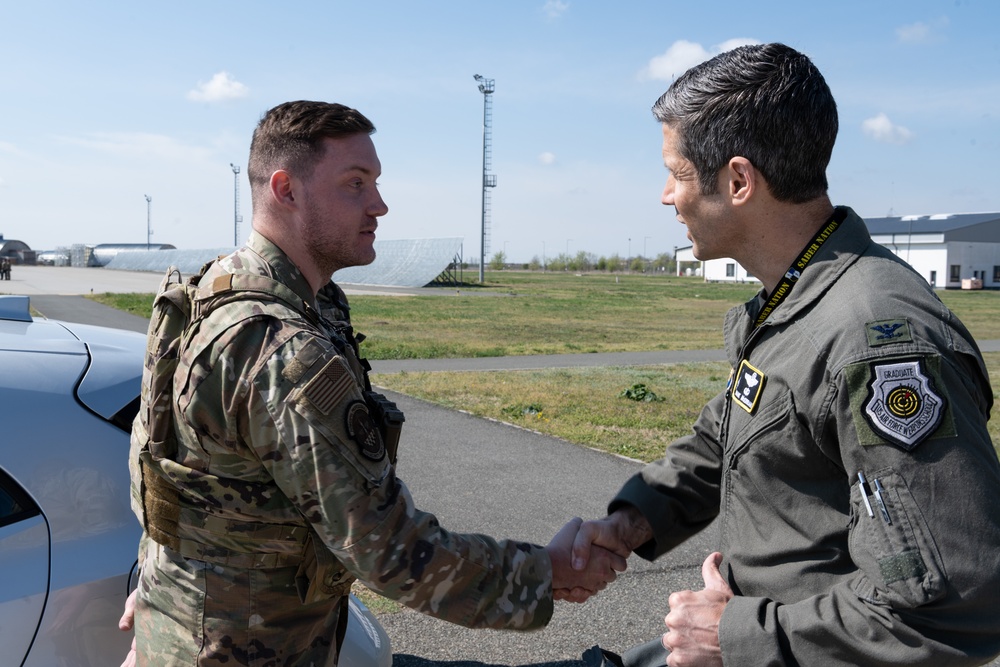 52nd FW vice commander visits deployed Airmen in Romania