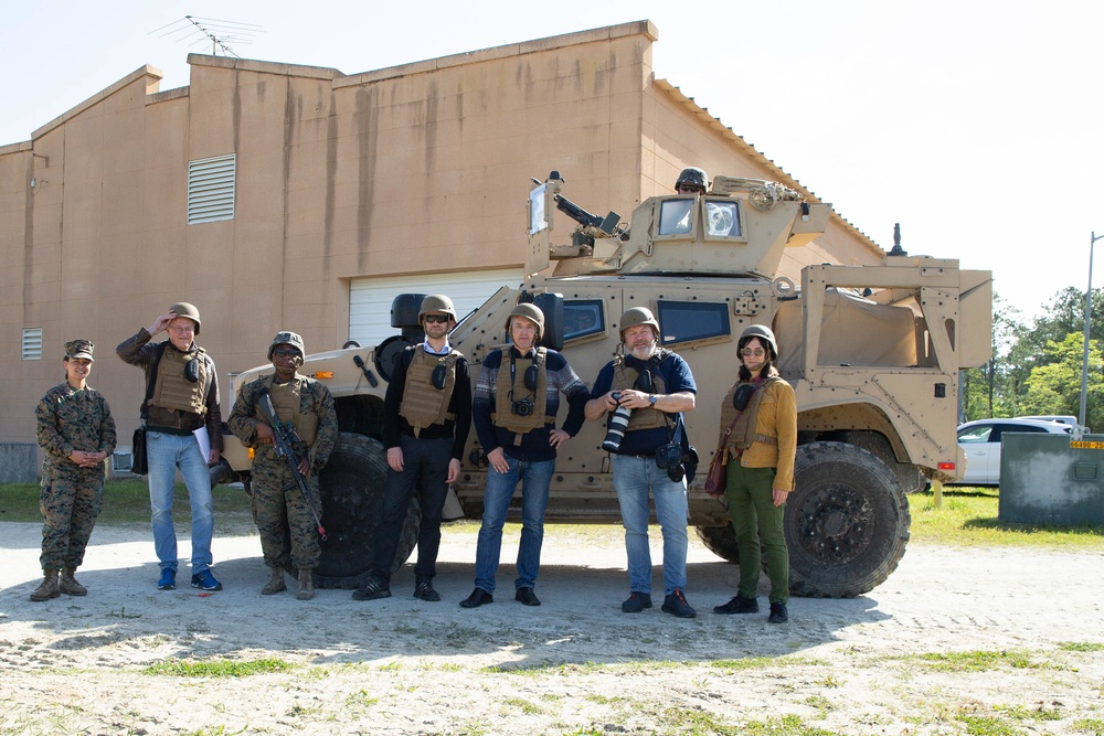 2nd MLG hosts Norwegian reporters and journalists