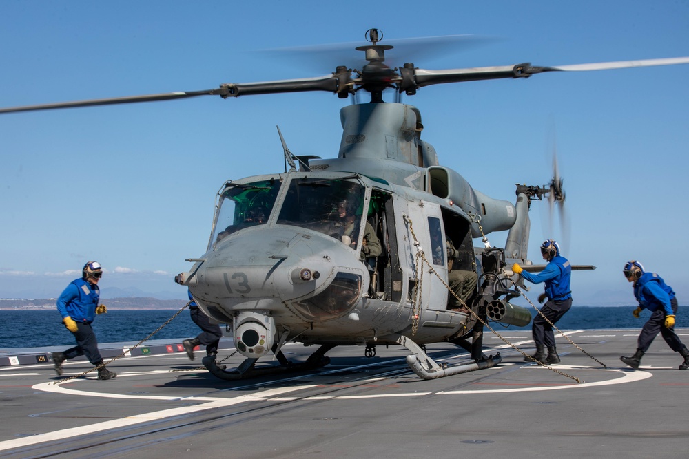 Marine Light Attack Helicopter Squadron 169 landing UH-1Y Venoms and AH-1Z Vipers on USS Michael Monsoor