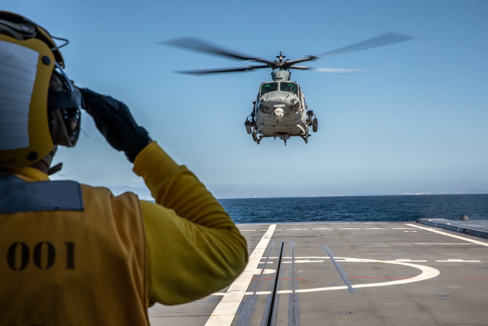 Marine Light Attack Helicopter Squadron 169 landing UH-1Y Venoms and AH-1Z Vipers on USS Michael Monsoor