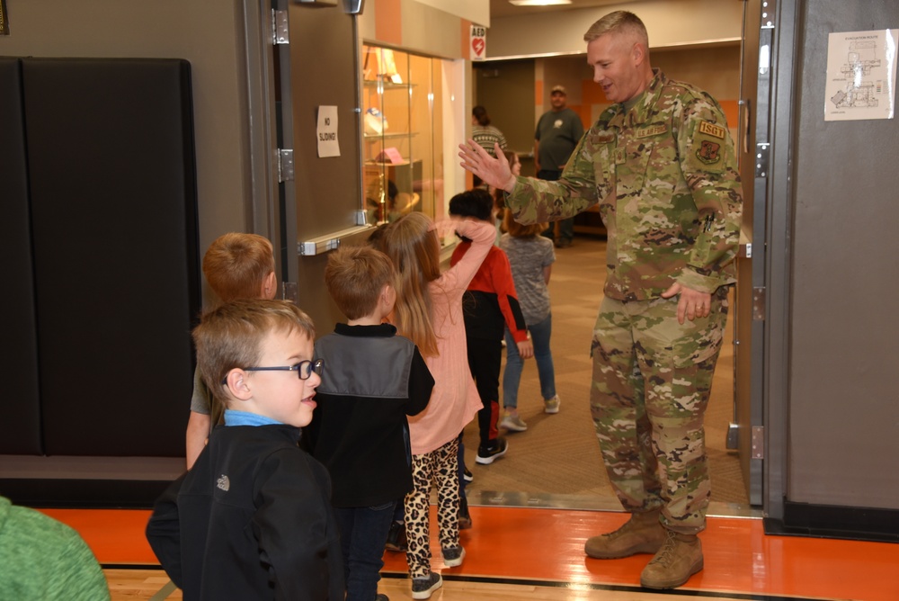 1st Sgt. Wagner welcome home high five