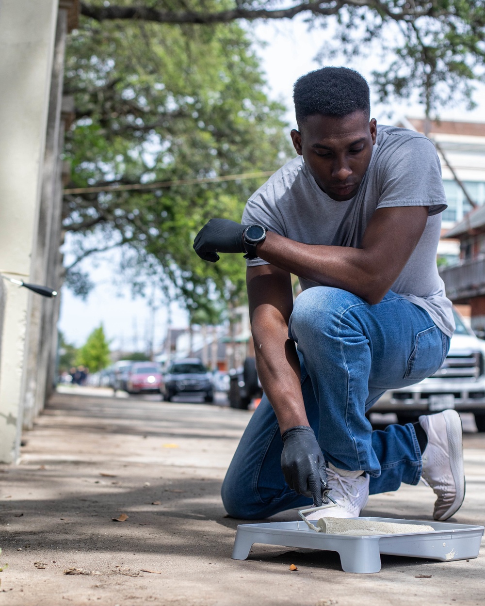 Marines Volunteer for Local Park Beautification Project