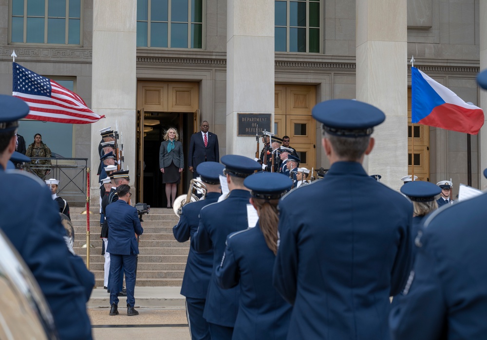 SD, Czech bilateral exchange