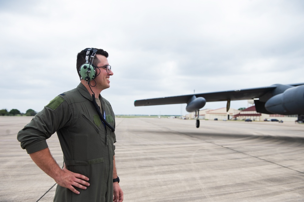 Aircrafts arrive for The Great Texas Airshow static display