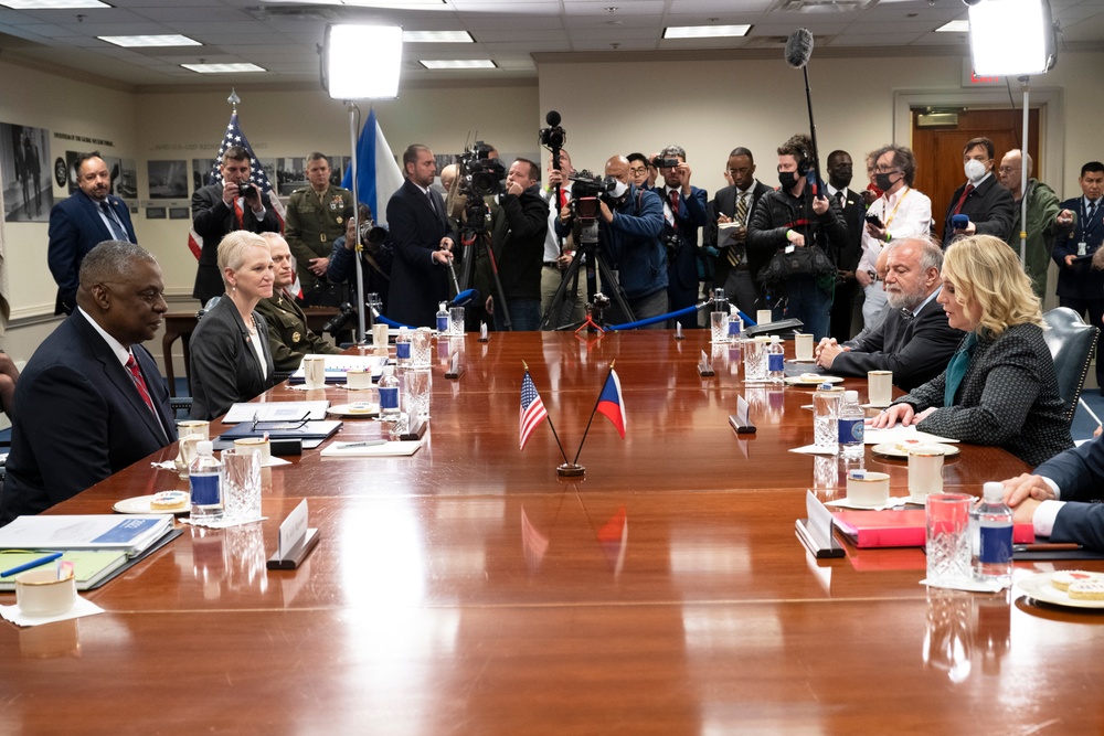 Secretary of Defense Meets With Czech Counterpart
