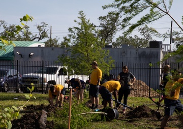 Service Members Give Back