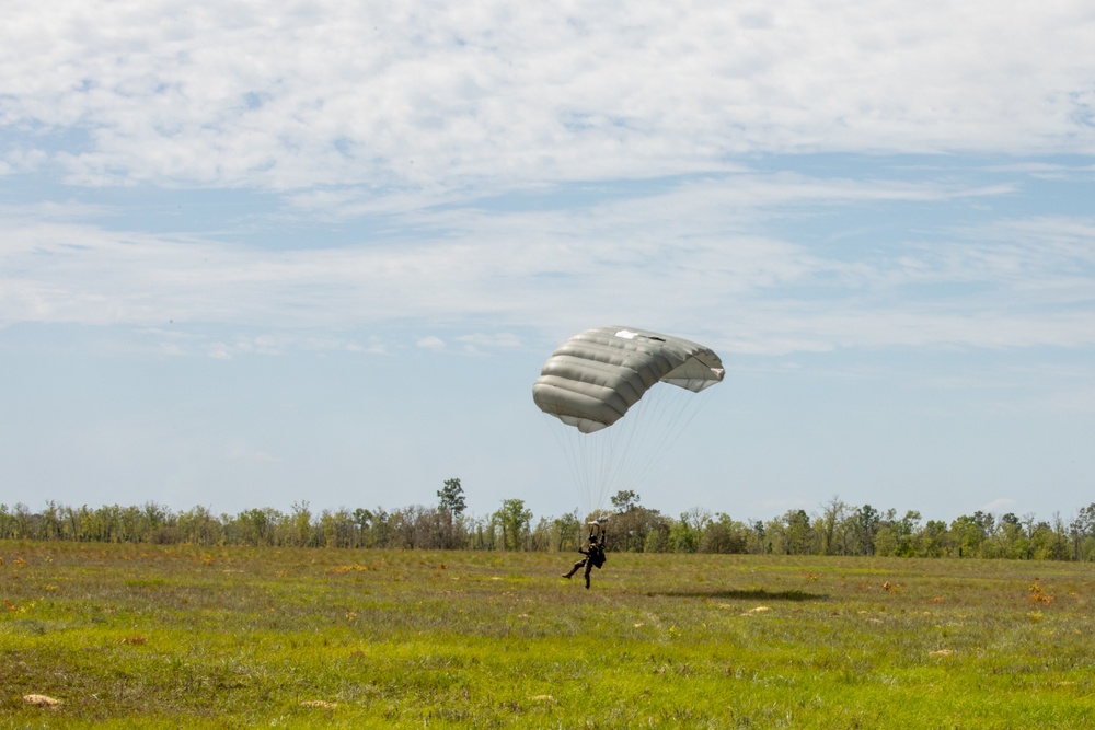 Atlantic Dragon | Marines with CLR-37 conduct M2A1 heavy machine gun range