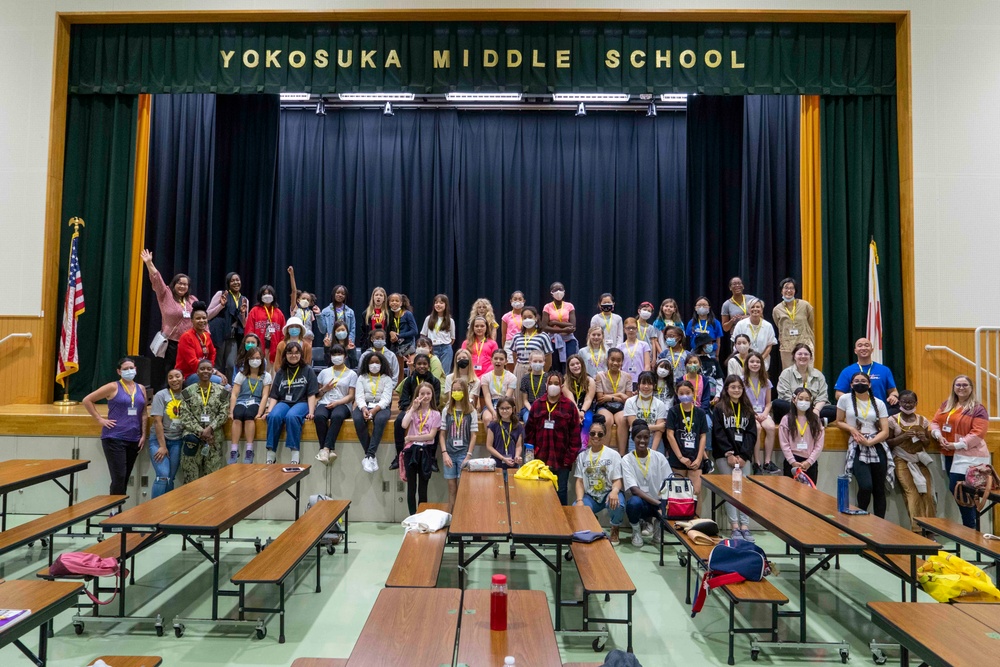 Yokosuka Middle School hosts girl's wellness seminar