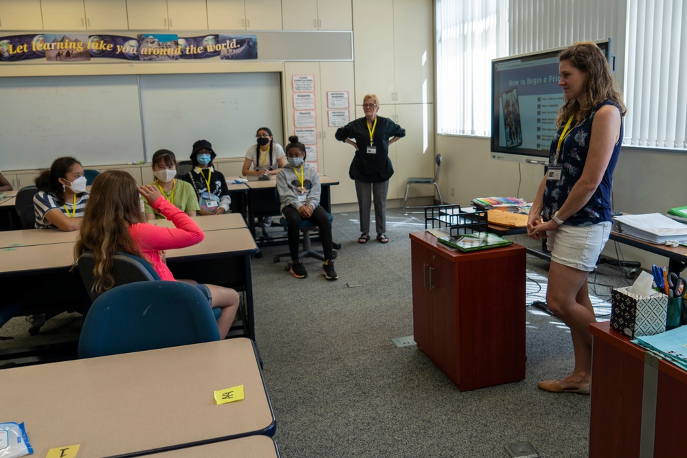 Yokosuka Middle School hosts girl's wellness seminar