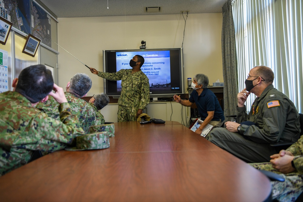 NAF Misawa CO Meets with JGSDF Leadership