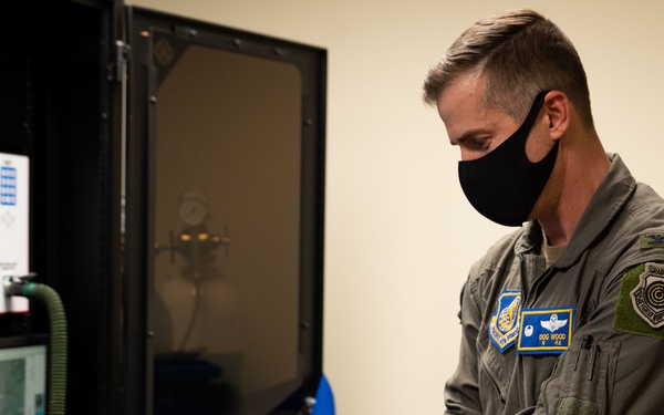 Osan receives hypoxia familiarization trainer