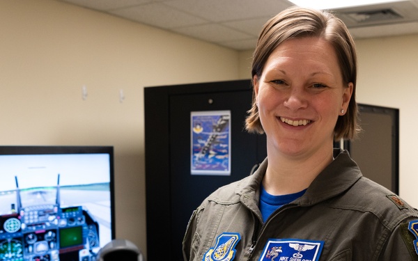 Osan receives hypoxia familiarization trainer