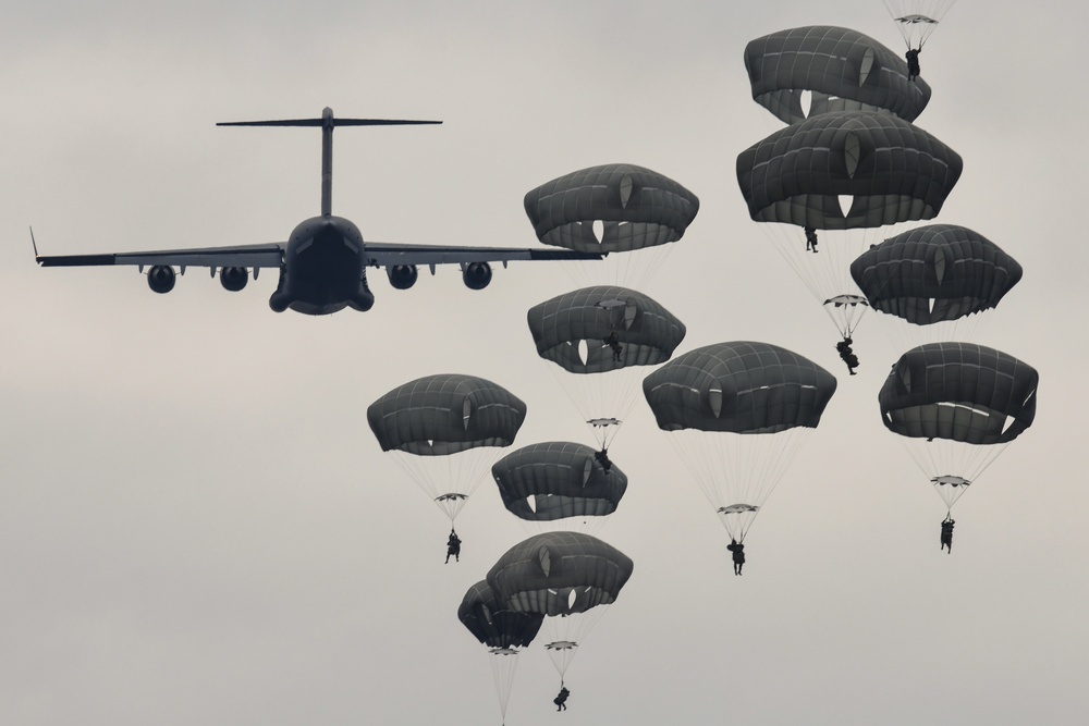 Multinational airborne operation at Grafenwoehr