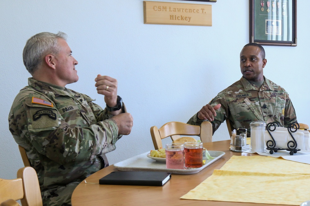 U.S. Army Europe and Africa’s Command Sgt. Maj. Pays Visit to 7ATC Non-Commissioned Officer Academy