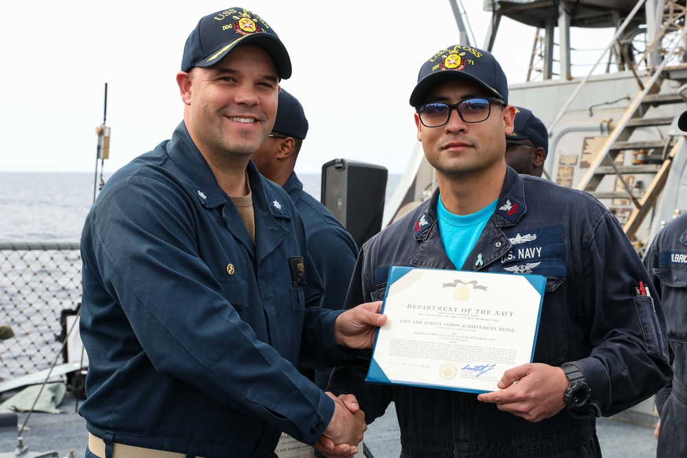 USS Ross Sailors receive awards