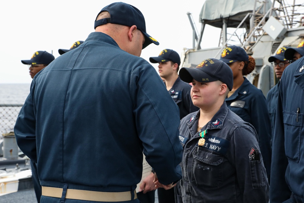 USS Ross Sailors receive awards