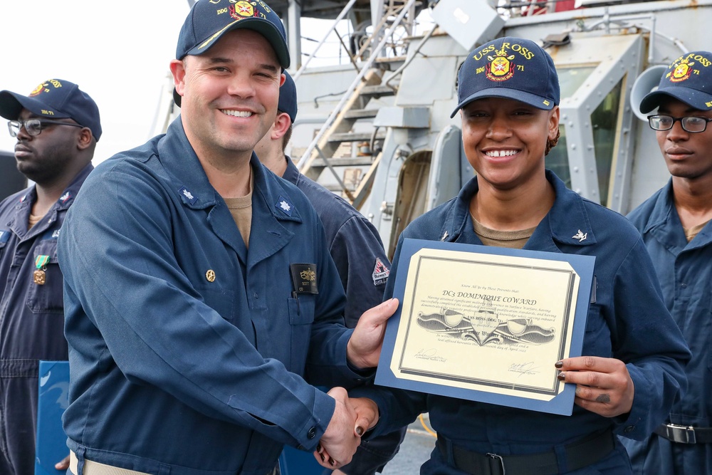 USS Ross Sailors receive awards