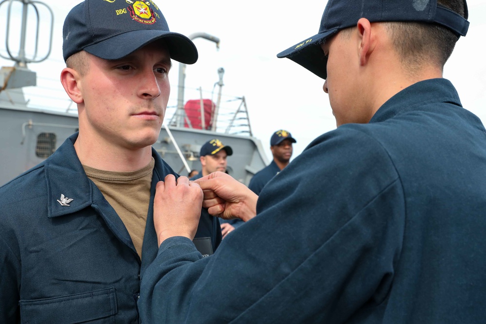 USS Ross Sailors receive awards