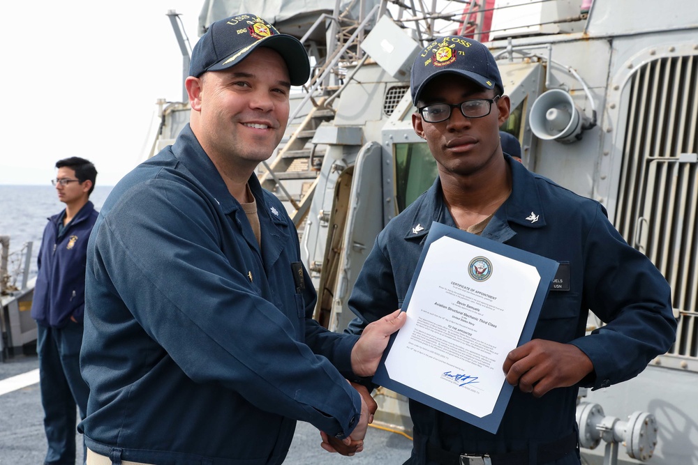 USS Ross Sailors receive awards