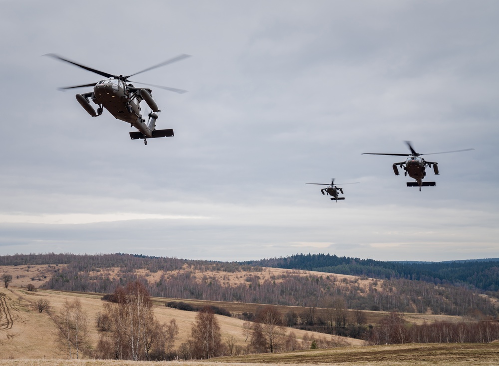 12 CAB brings muscle to joint air assault training