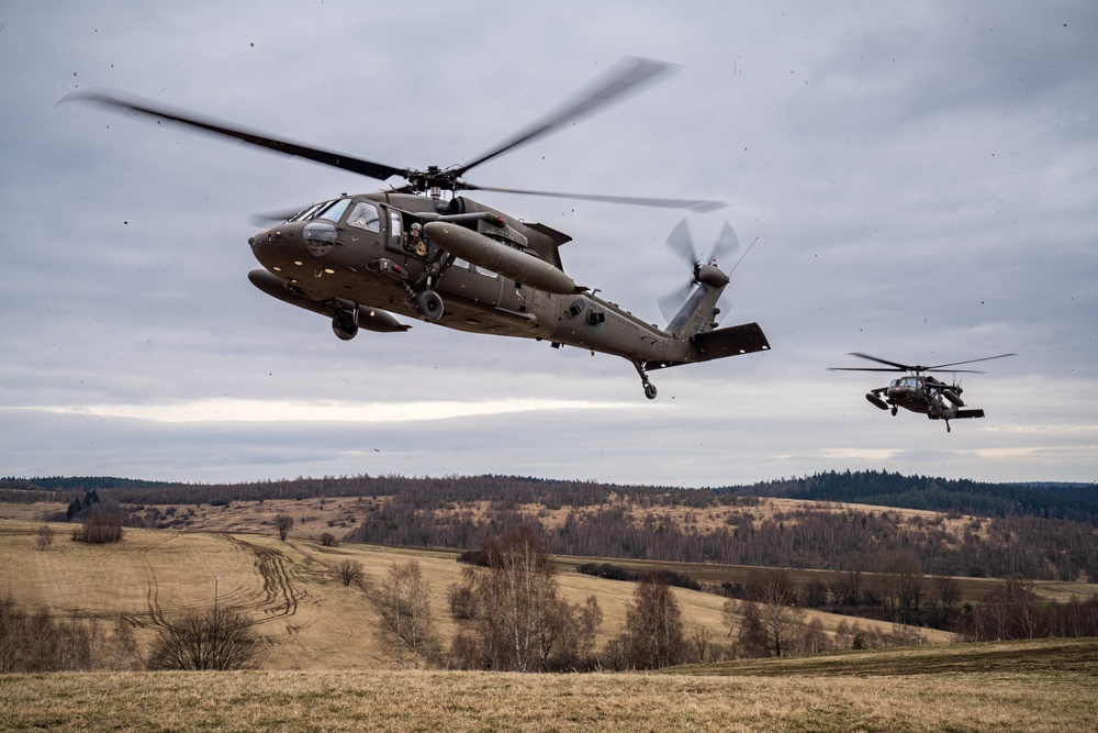 12 CAB brings muscle to joint air assault training