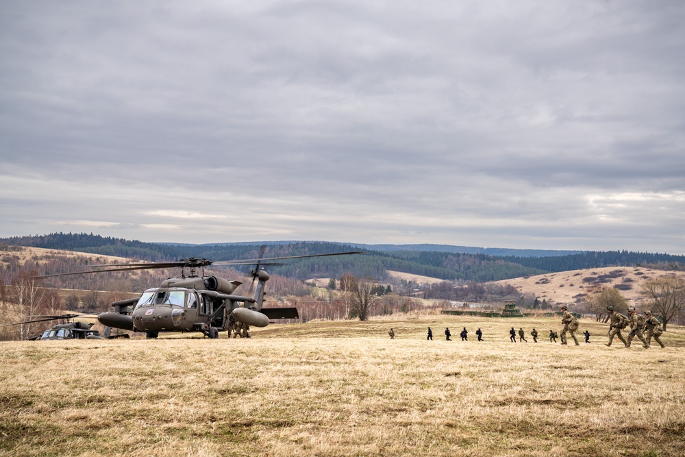 12 CAB brings muscle to joint air assault training