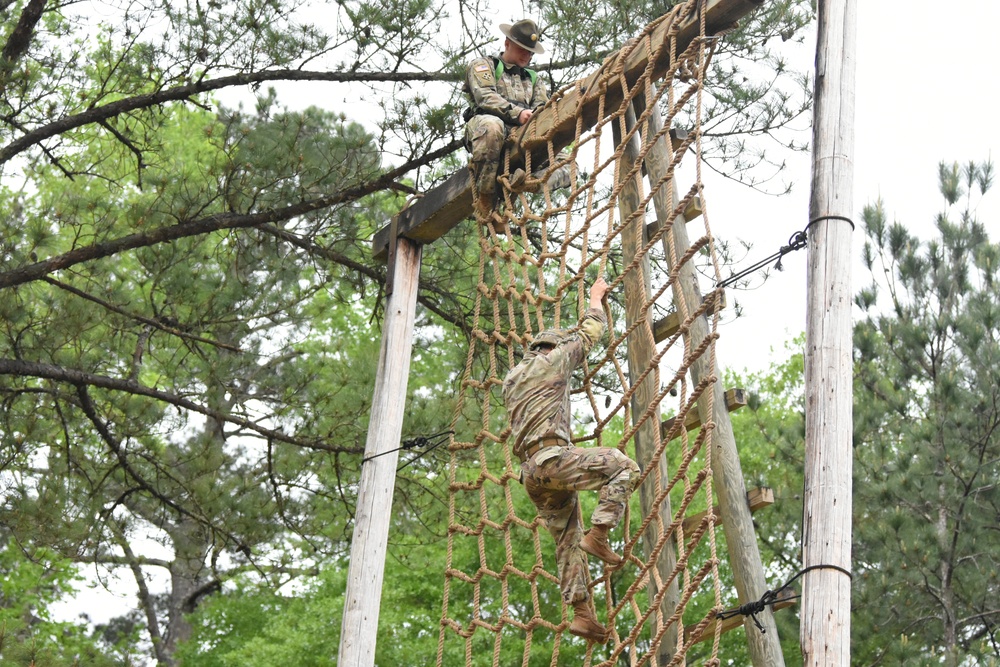 Trainee tackles confidence course