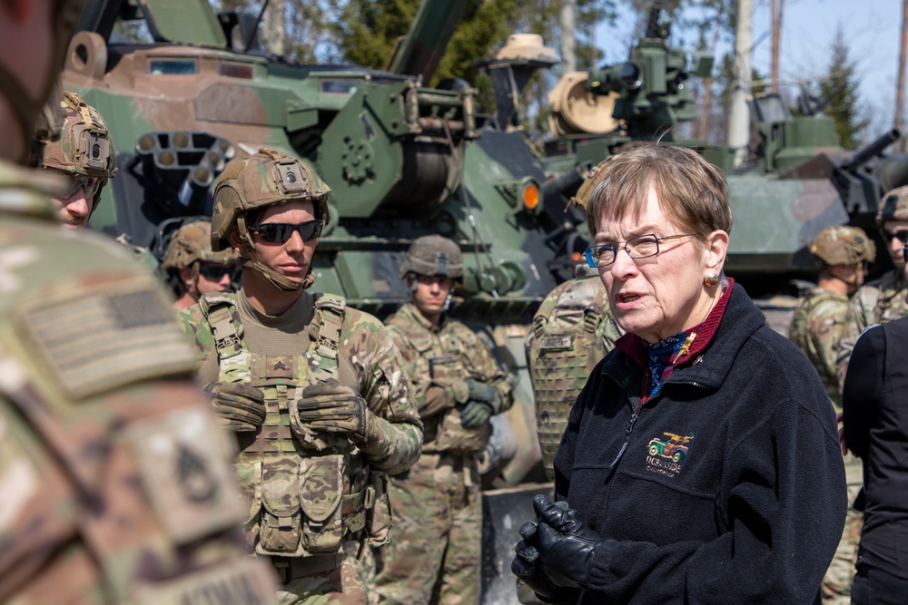 Congress Members visit 3ID Soldiers at Granfenwoehr Training Area
