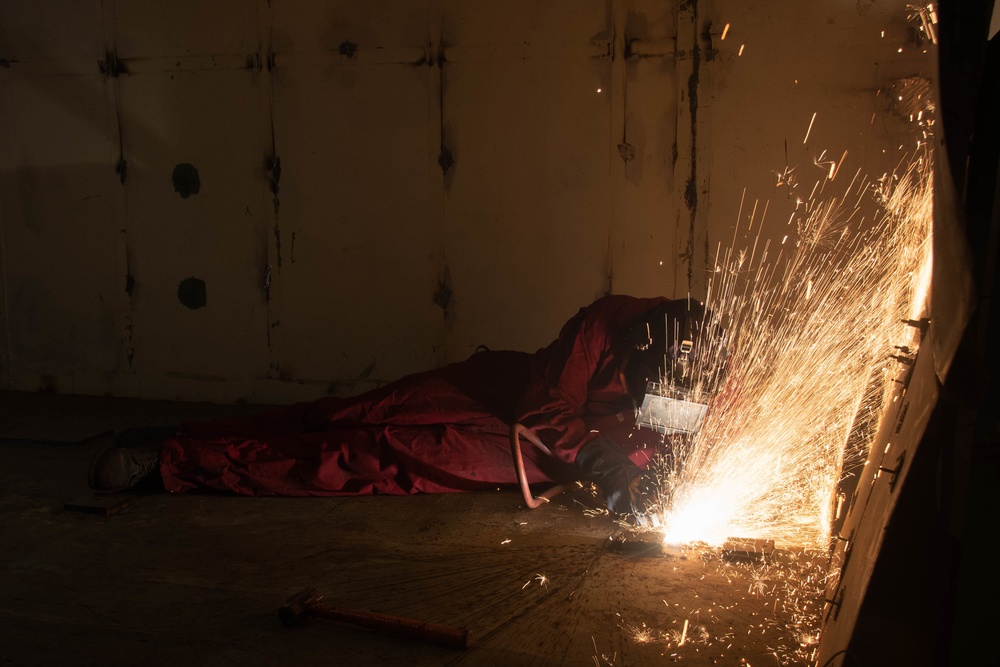 Contractor cuts metal