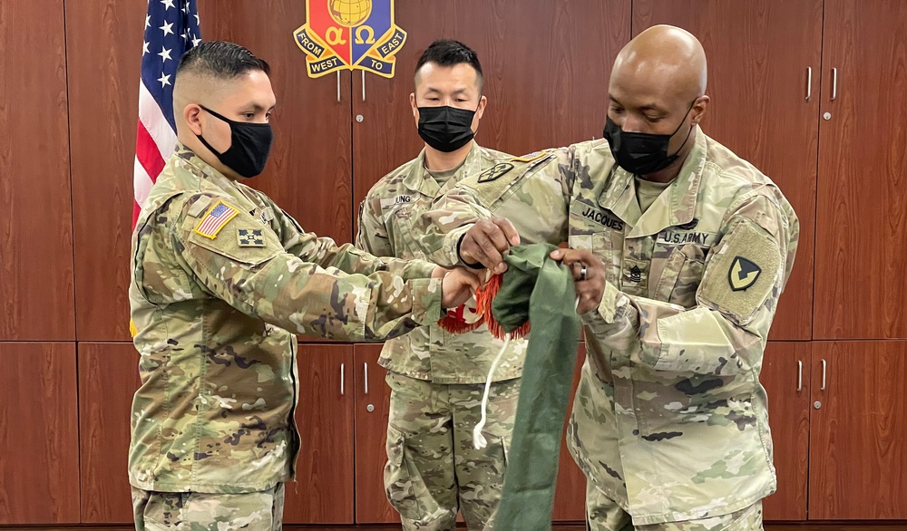 902nd Contracting Battalion cases colors for deployment