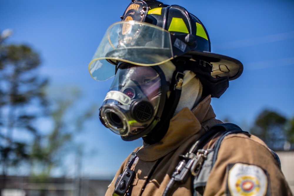 Camp Lejeune Fire and Emergency Services Conduct an Airport Firefighter Practical