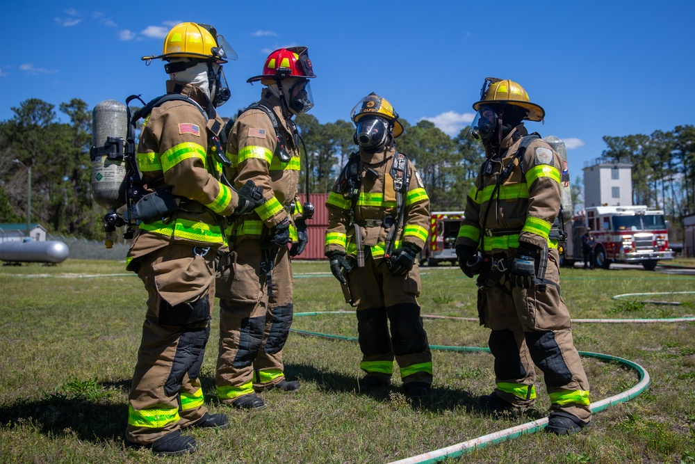 Camp Lejeune Fire and Emergency Services Conduct an Airport Firefighter Practical