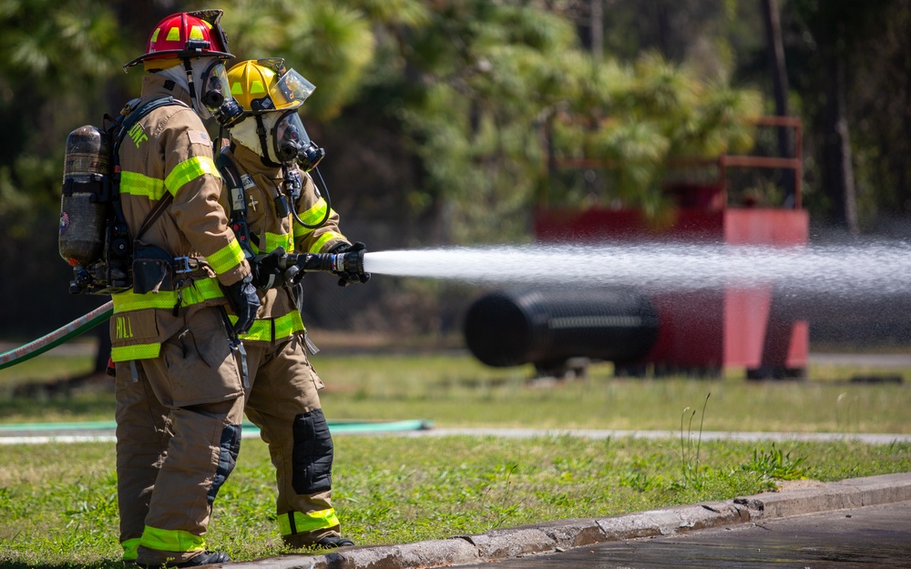 Camp Lejeune Fire and Emergency Services Conduct an Airport Firefighter Practical