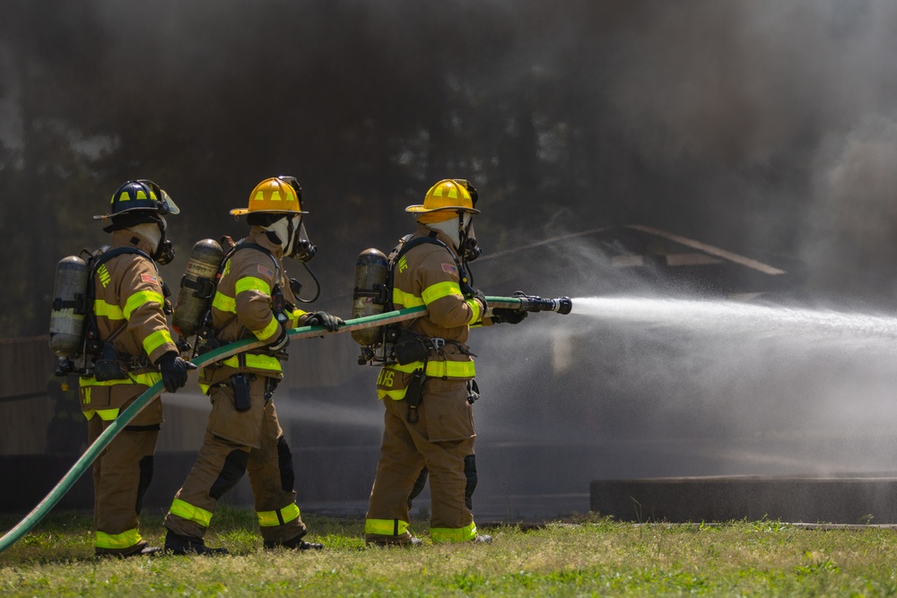 Camp Lejeune Fire and Emergency Services Conduct an Airport Firefighter Practical