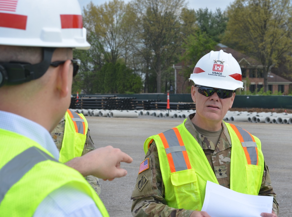 USACE DCG visits LOUVAMC site