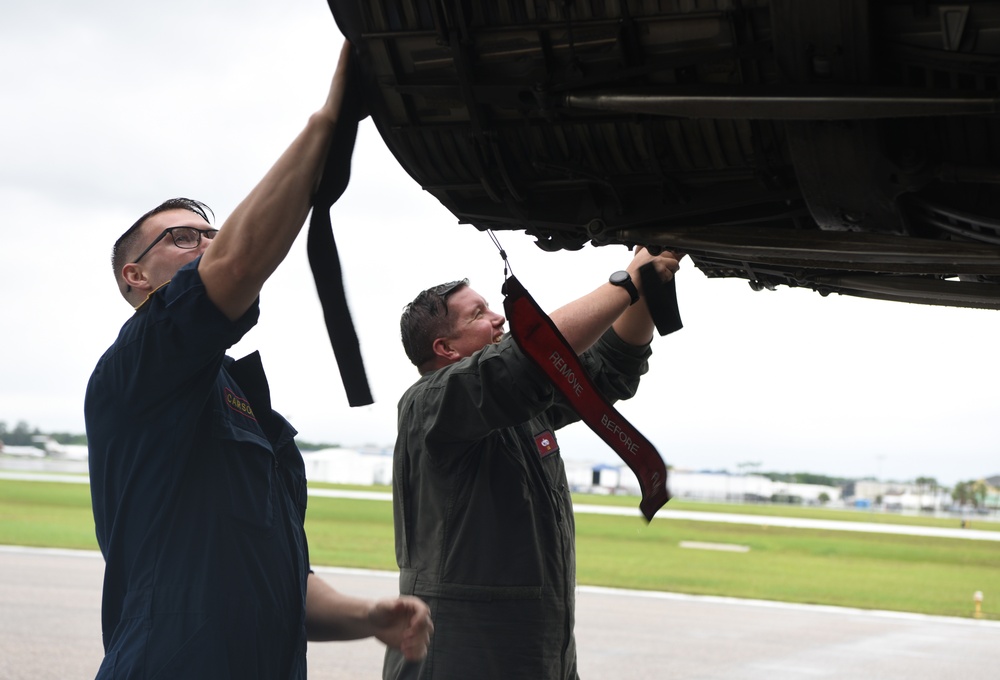 B-1 makes first-ever appearance at Sun ‘n Fun air show