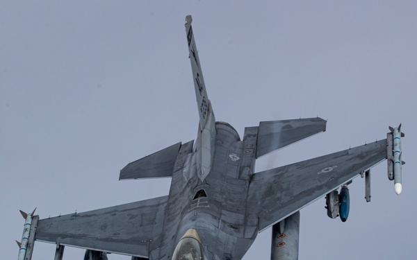 108th Wing flies Army National Guard troops for orientation flight