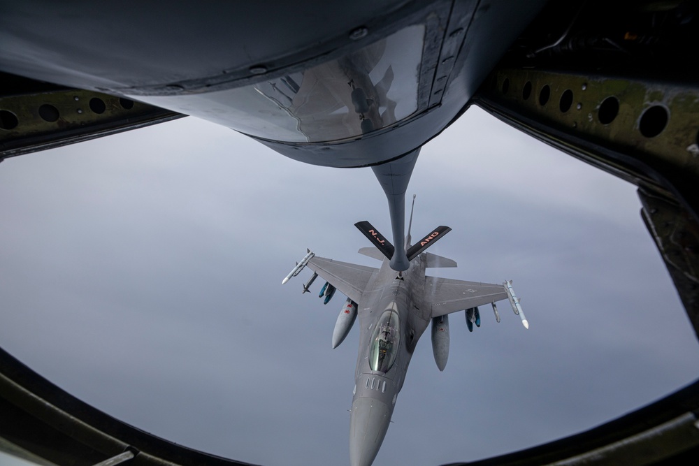 108th Wing flies Army National Guard troops for orientation flight