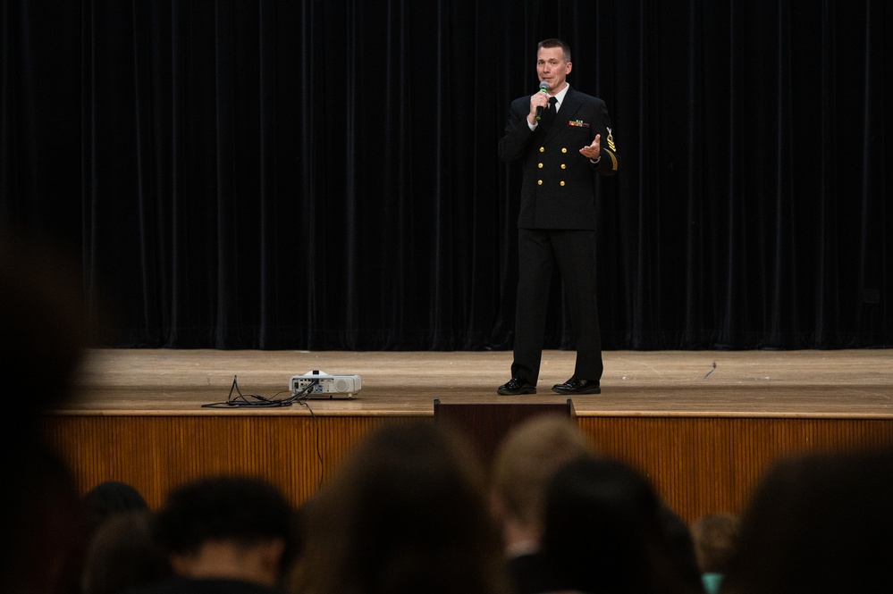 Navy musicians visit Elmwood Park, Illinois